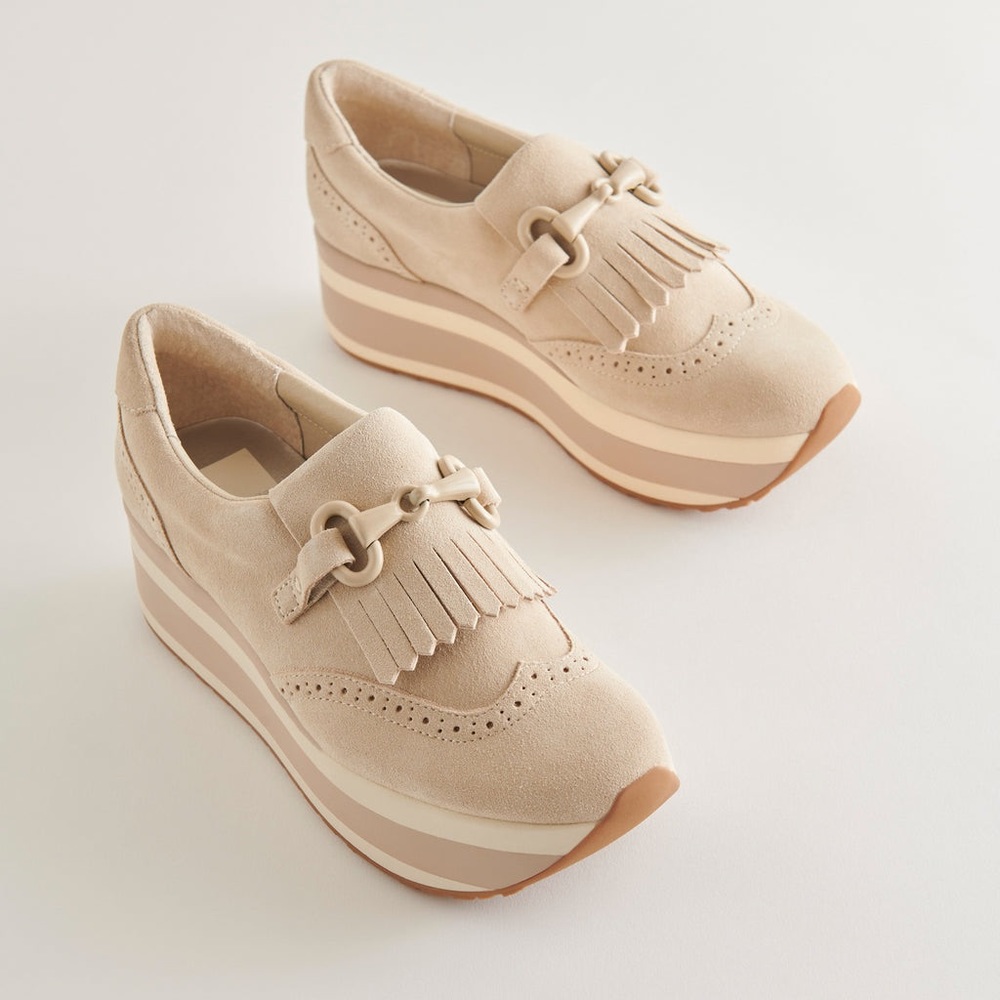 Dolce Vita Jhax Sneakers LIKE NEW
